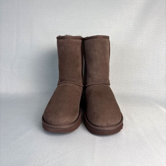 Women's UGG Boots Sz 8 Classic Short Chocolate Brown Festival Boho Worn Once! - Picture 1 of 16